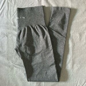 NVGTN High-Waist Seamless Leggings in Charcoal Gray